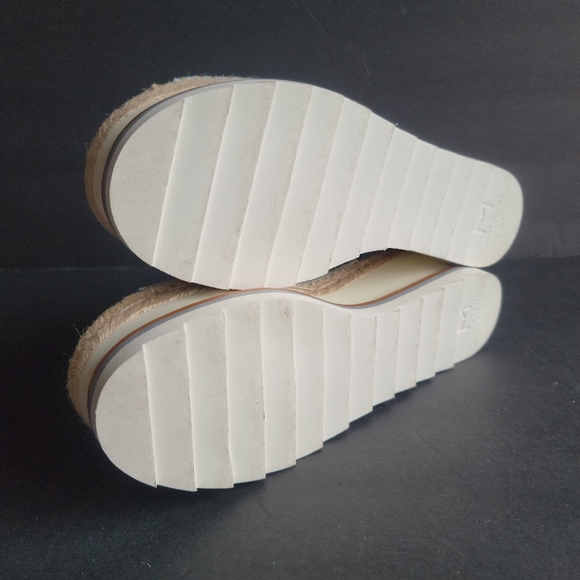Marc Fisher LTD Glenna Platform Sandals size 9 - Picture 7 of 8